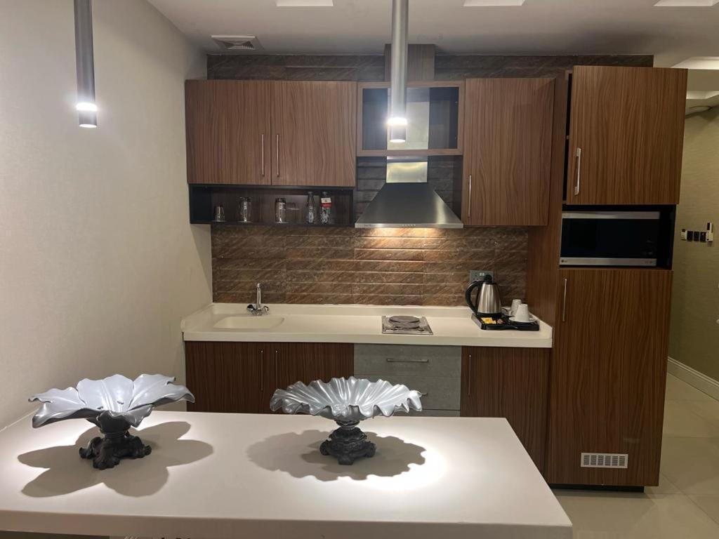 Remaz Suites Hotel Jubail Экстерьер фото