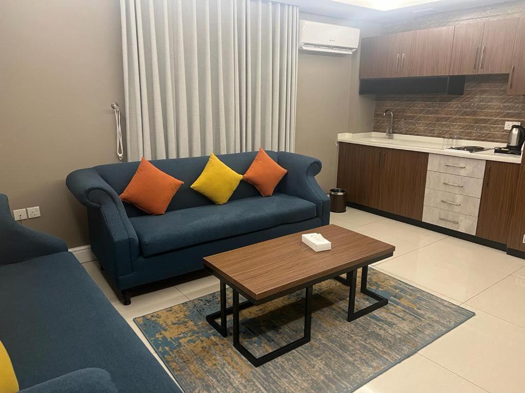 Remaz Suites Hotel Jubail Экстерьер фото
