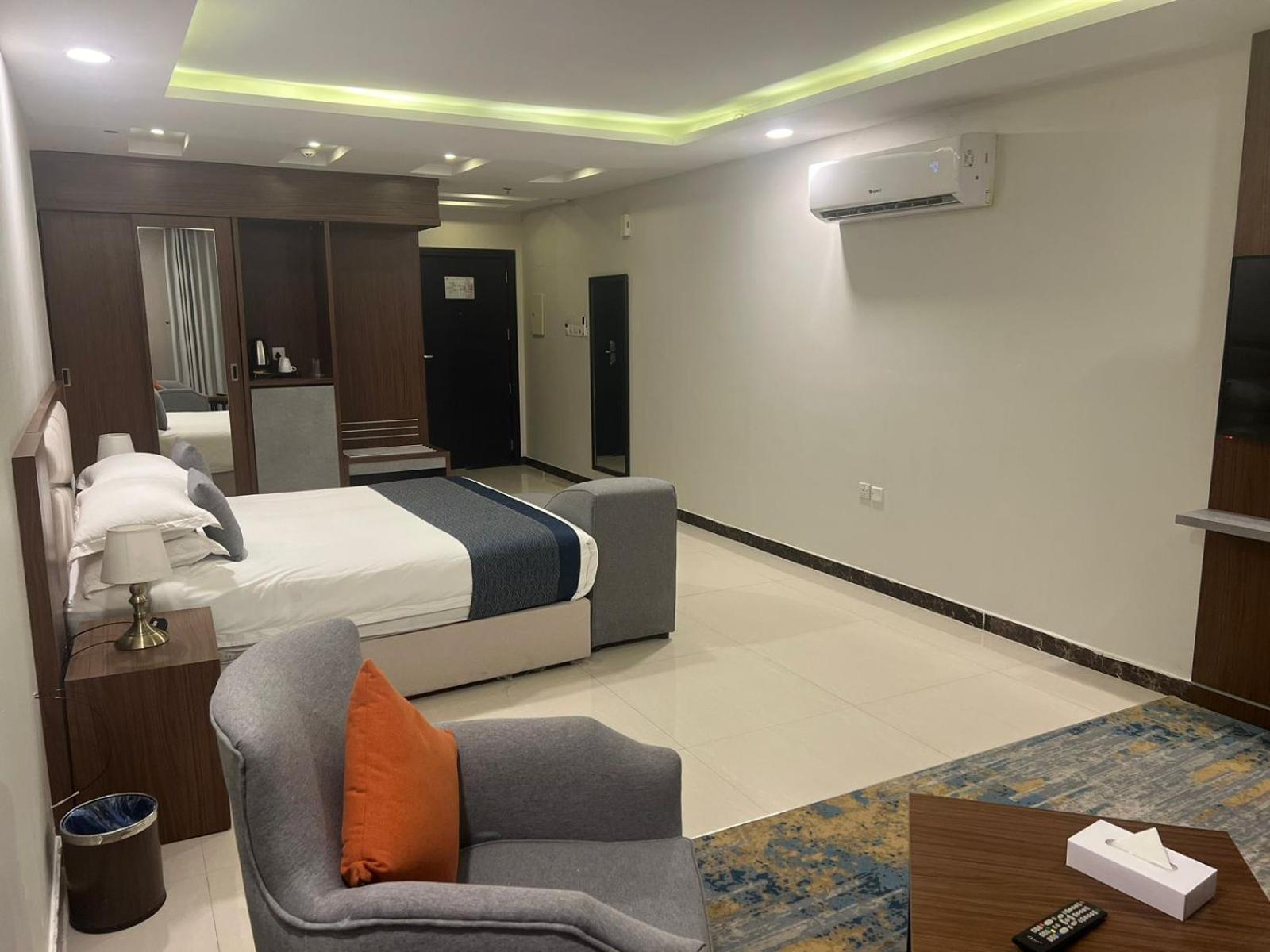 Remaz Suites Hotel Jubail Экстерьер фото