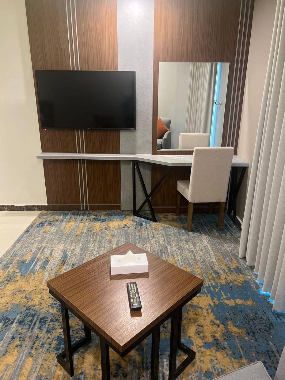 Remaz Suites Hotel Jubail Экстерьер фото