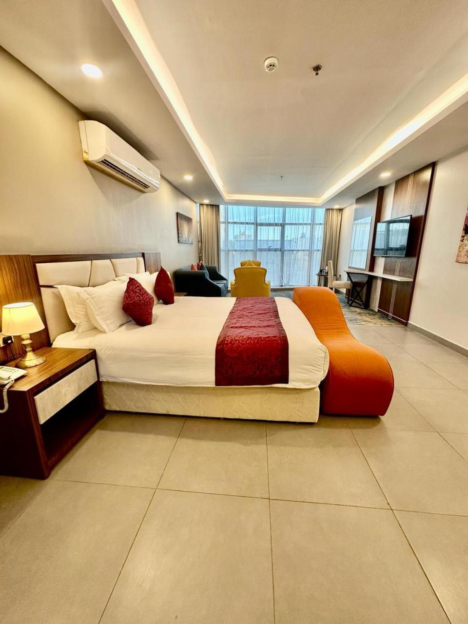 Remaz Suites Hotel Jubail Экстерьер фото